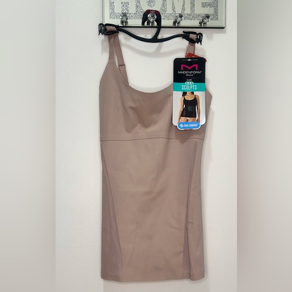 Maidenform Flexees Cami Sculpt Shapewear Tank Beige Size M Tummy Control - Picture 2 of 4